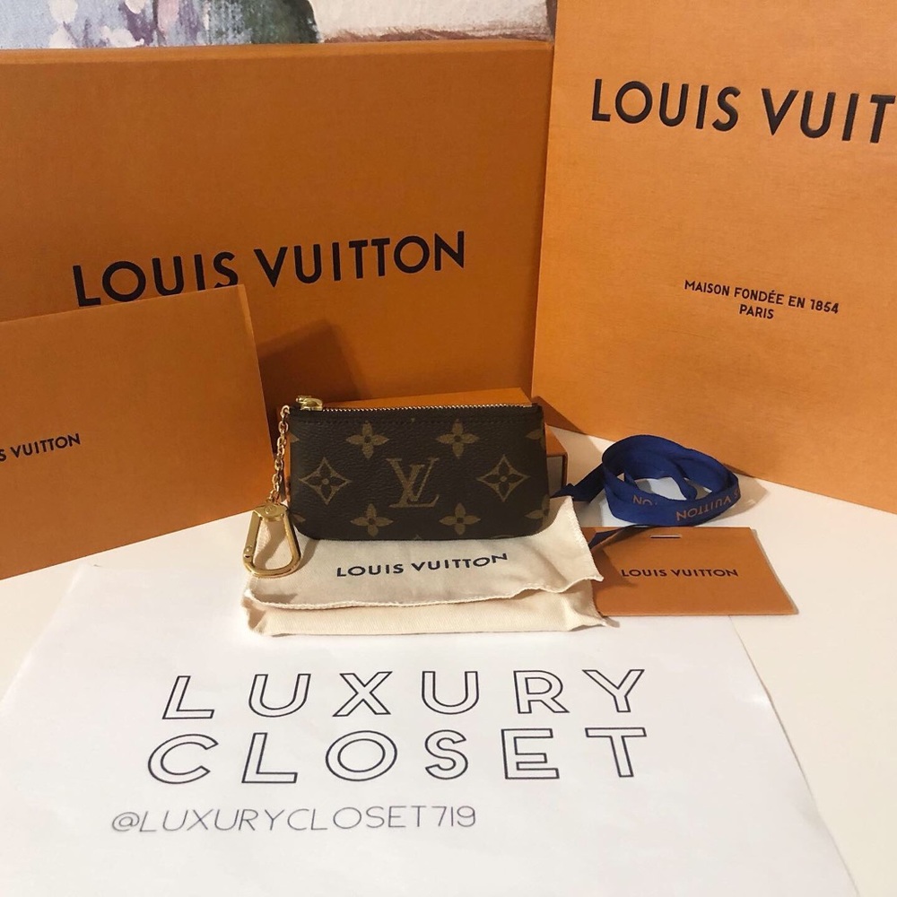 *NWT* Louis Vuitton Monogram Key Pouch